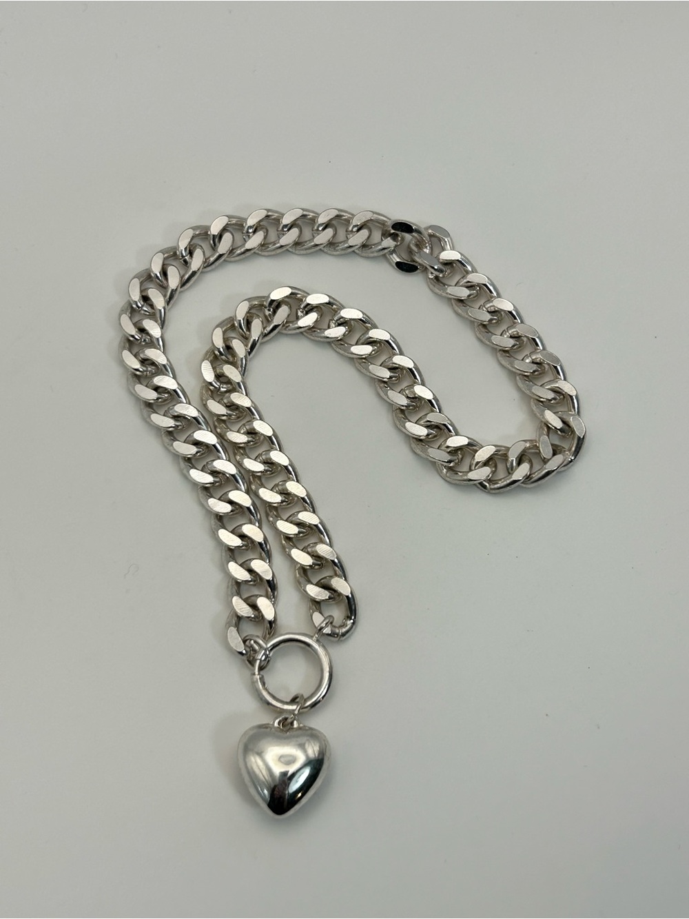 Puffy Heart Charm Curb Chain Necklace Chunky 16" Unsigned Silver-tone - Picture 11 of 12
